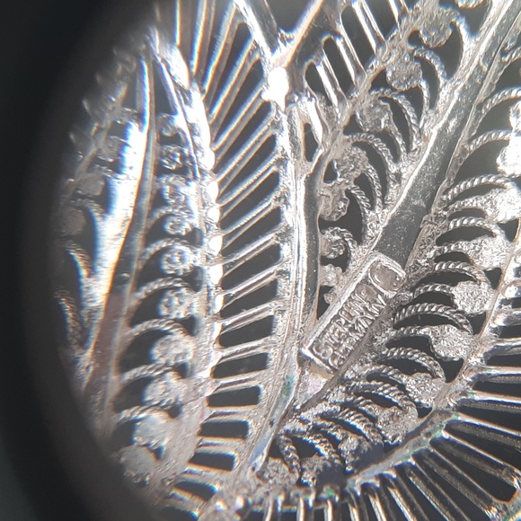 Antique sterling art deco leaf brooch - Picture 3 of 3